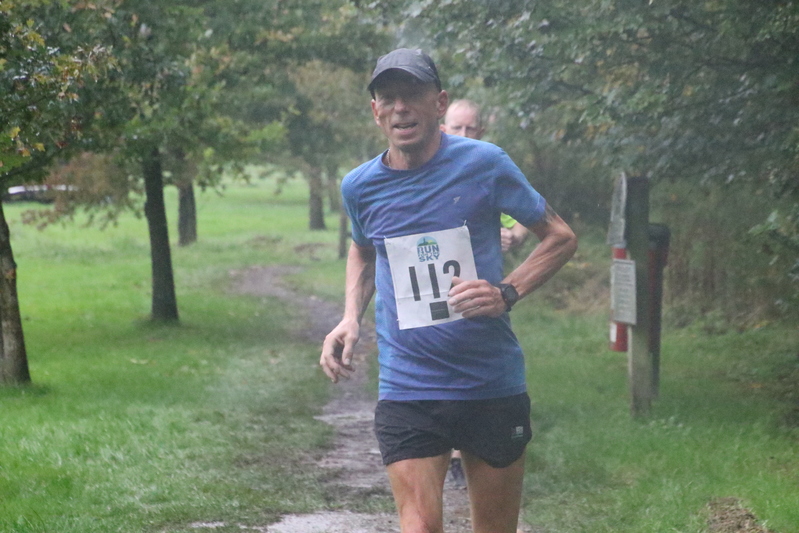 photo 0807 of a runner