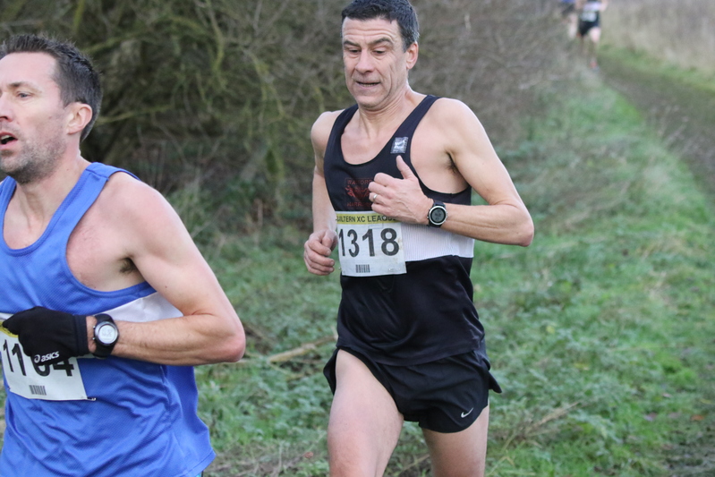 photo 2129 of a runner