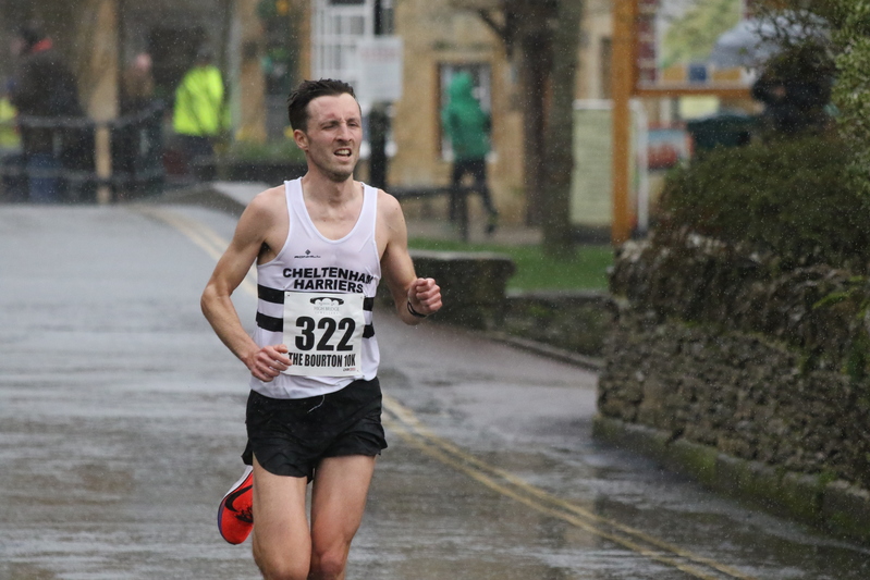 photo 0735 of a runner