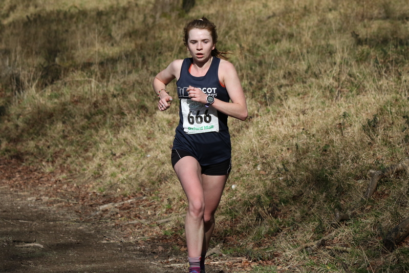 photo 3097 of a runner