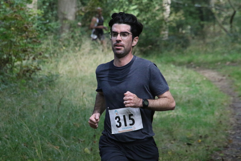 photo 0067 of a runner