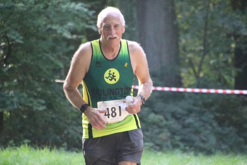 photo 1027 of a runner