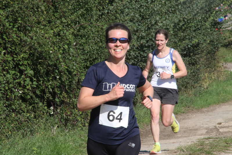 photo 0542 of a runner